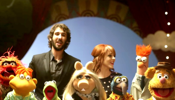 Lindsey Stirling, Josh Groban and the Muppets