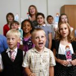 Children sing in primary