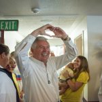 President Uchtdorf spreads hope after hurricane Harvey
